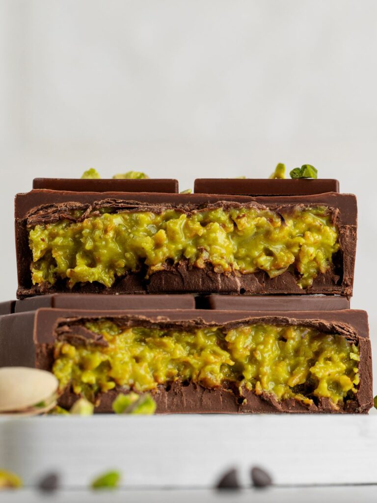 Dubai Chocolate with Pistachio Filling