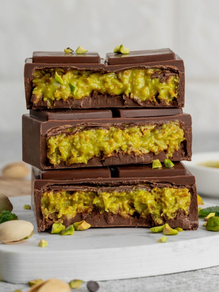 Dubai Chocolate with Pistachio Filling