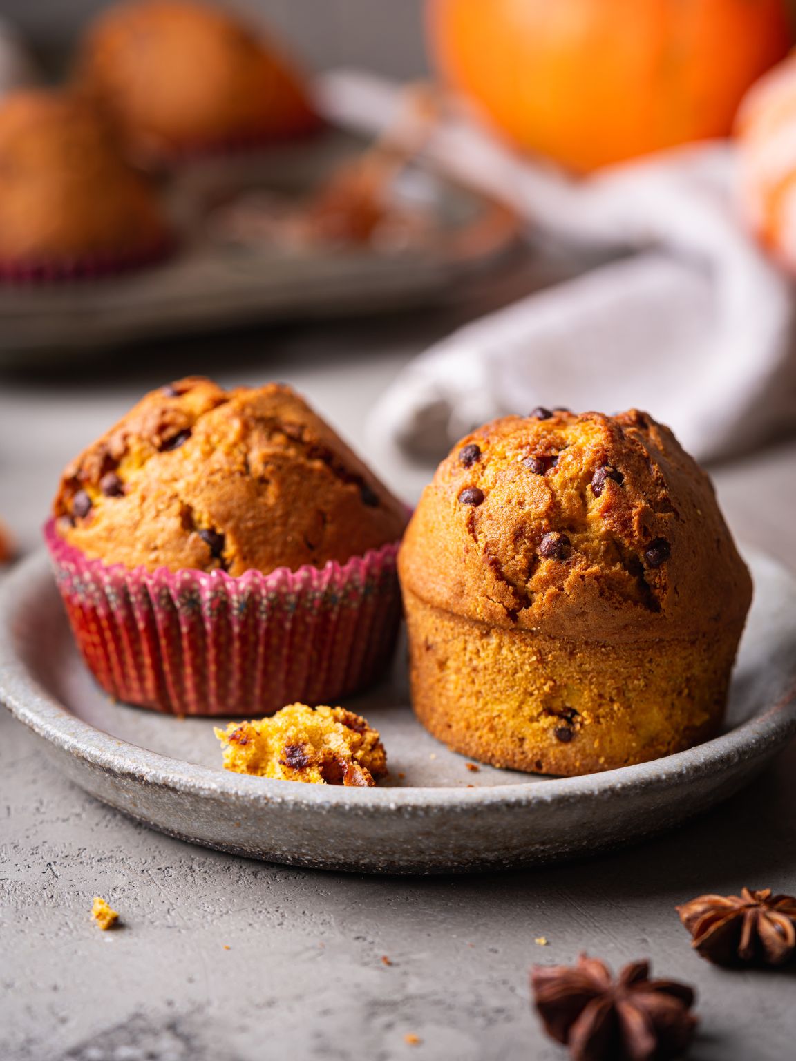 Healthy Pumpkin Chocolate Chip Muffins