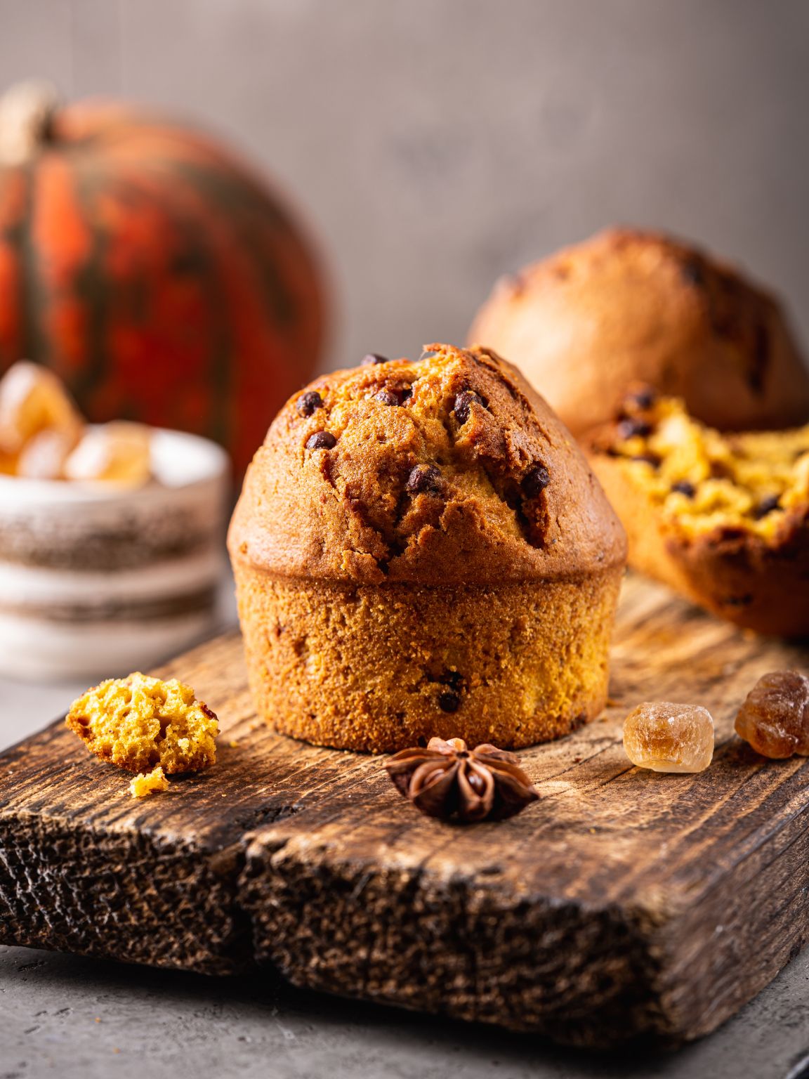 Healthy Pumpkin Chocolate Chip Muffins