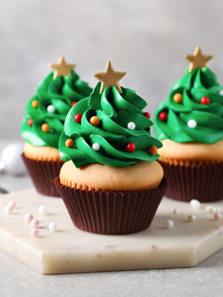 4-Ingredient Christmas Tree Cupcakes