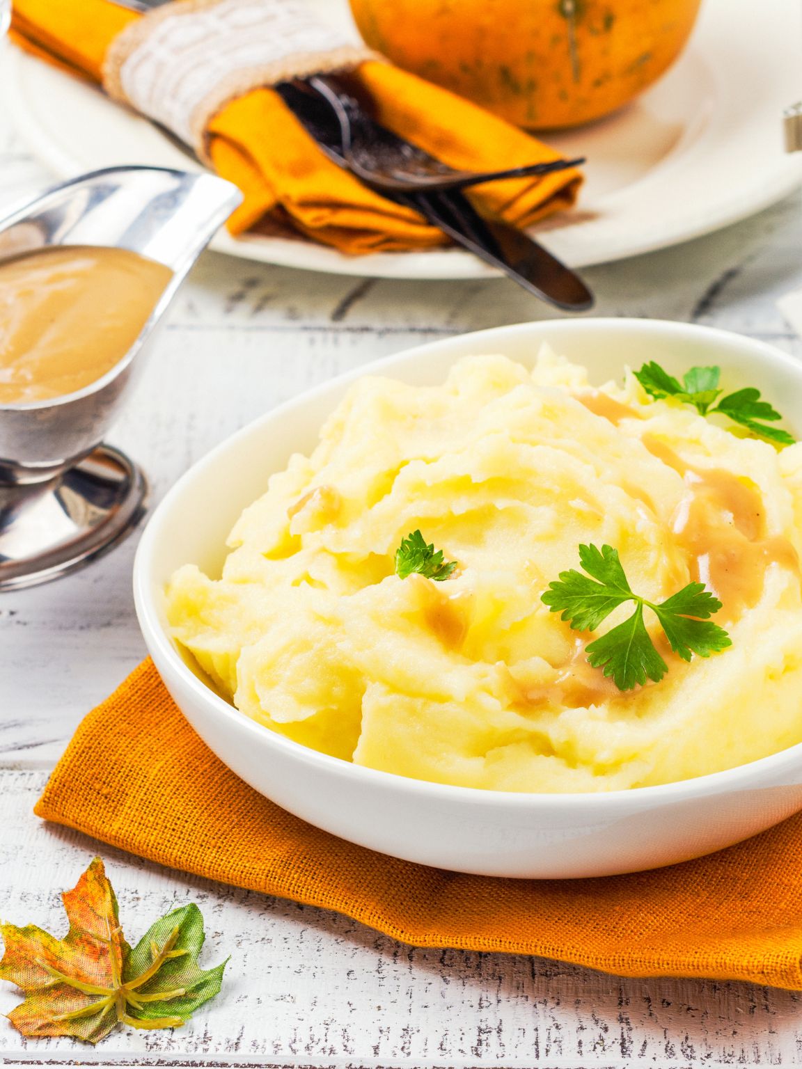 Creamy Mashed Potatoes with Homemade Gravy