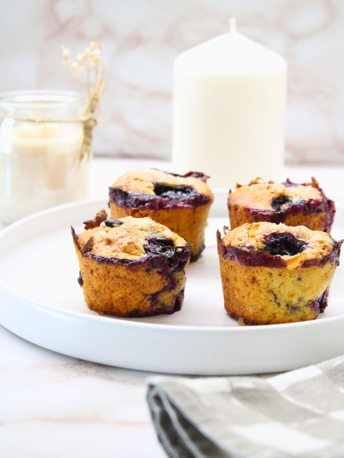 3-Ingredient Blueberry Muffins