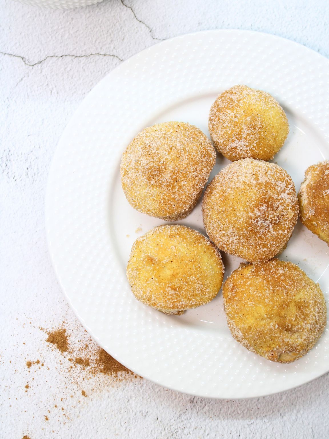 Easy Air Fryer Donut Bites