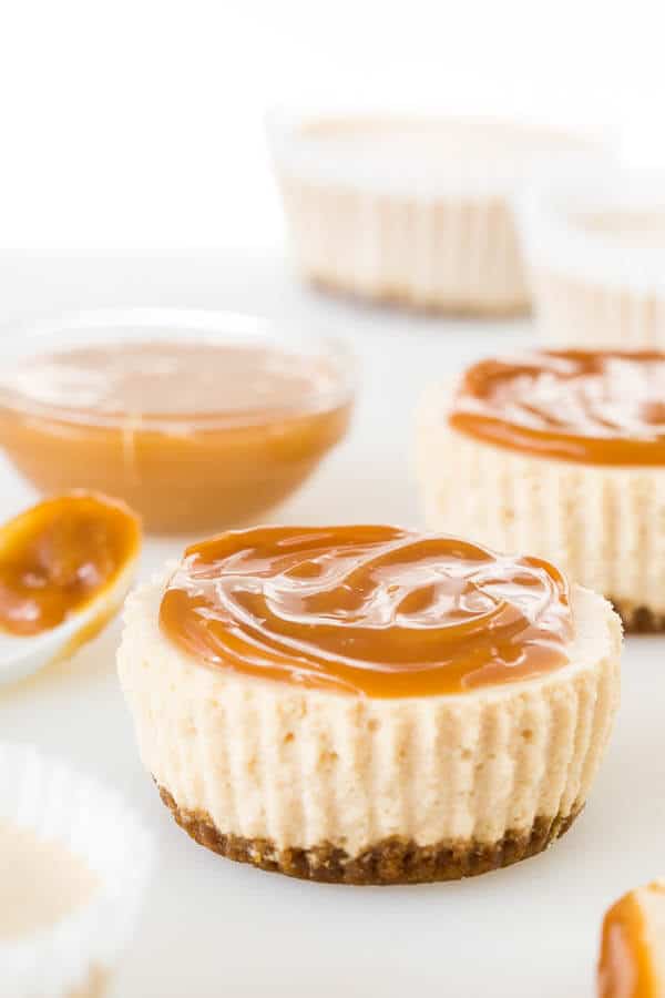 Chai Latte No-Bake Mini Cheesecakes
