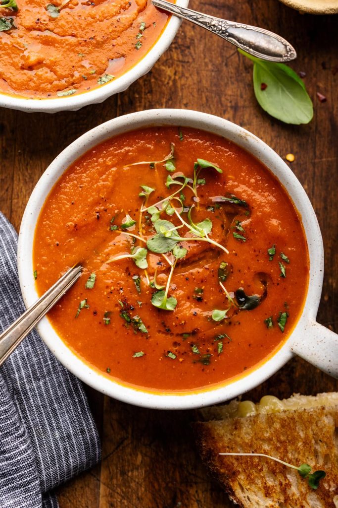Healthy Tomato Basil Soup