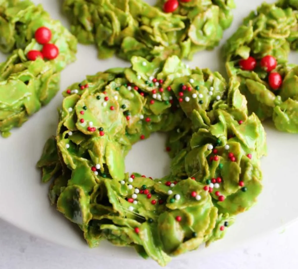 No-Bake Cornflake Wreath Cookies