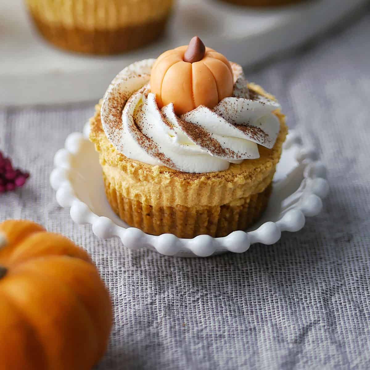 No-Bake Pumpkin Cheesecake Cups