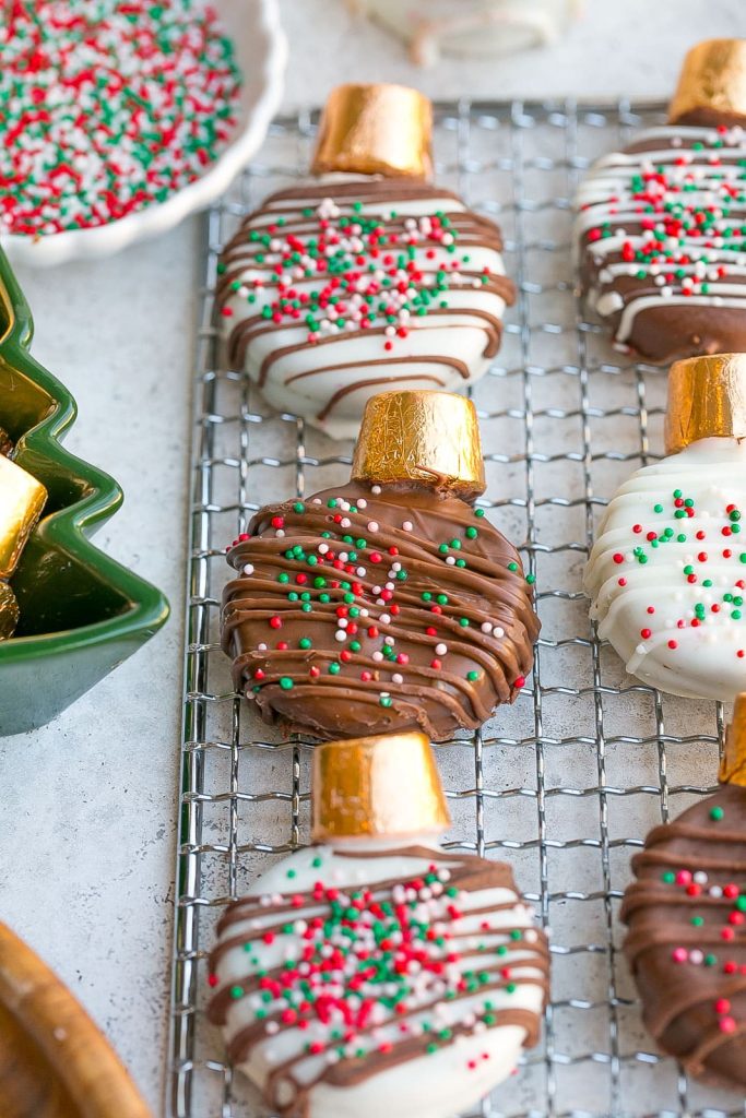 Oreo Ornament Cookies