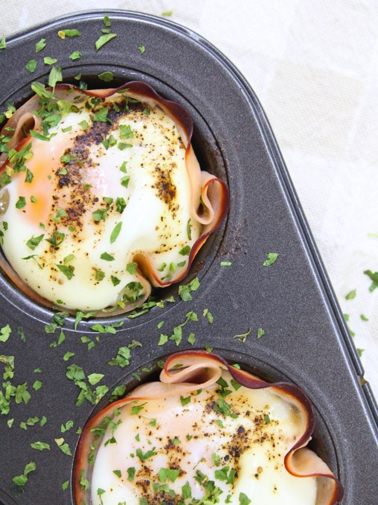 Super Easy Ham & Cheese Egg Cups