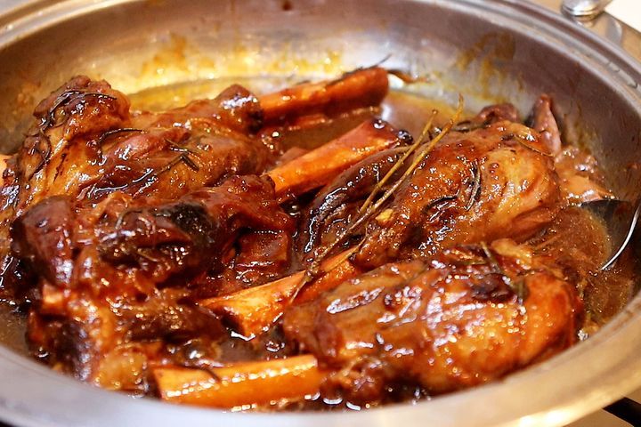 4-Ingredient Slow Cooker Lamb Shanks