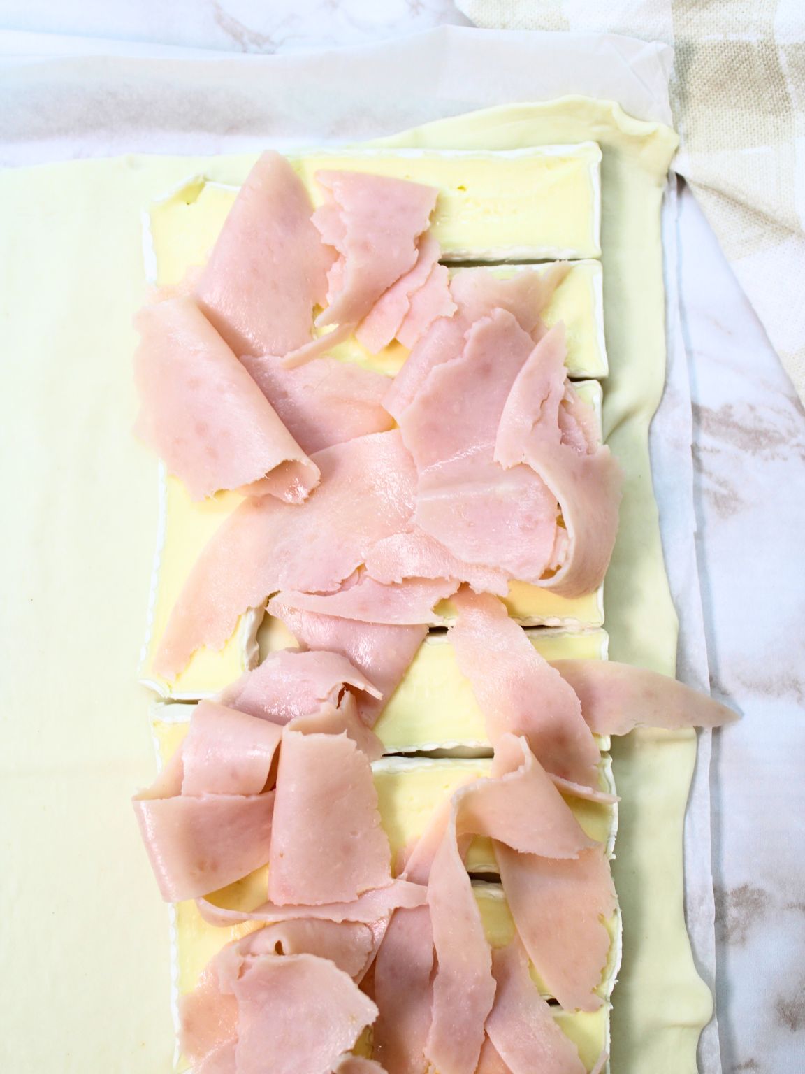 Turkey & Brie Puff Pastry Wreath Bites