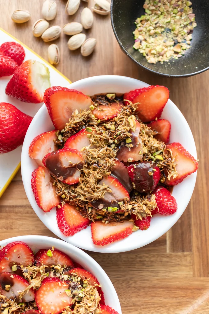 Dubai Strawberry Chocolate Pistachio Cup
