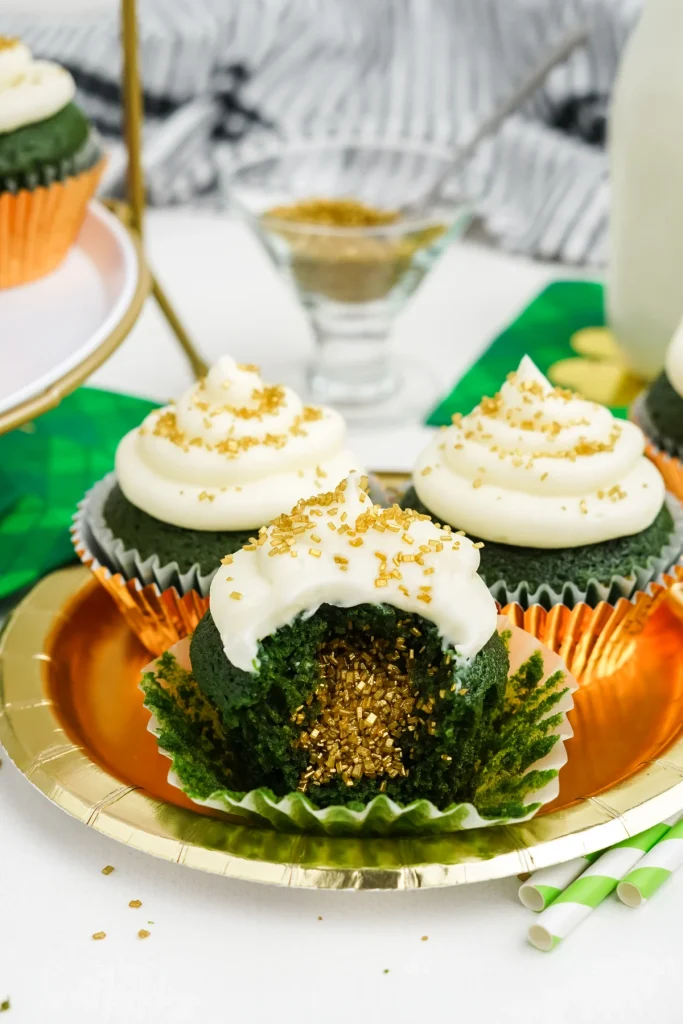 Green Cupcakes with Cream Cheese Frosting