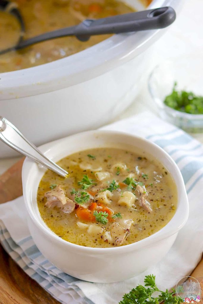 Slow Cooker Chicken Noodle Soup