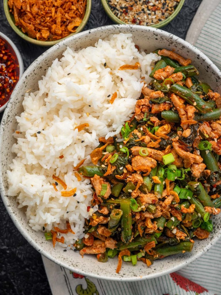 Chili Garlic Ground Turkey and Green Beans
