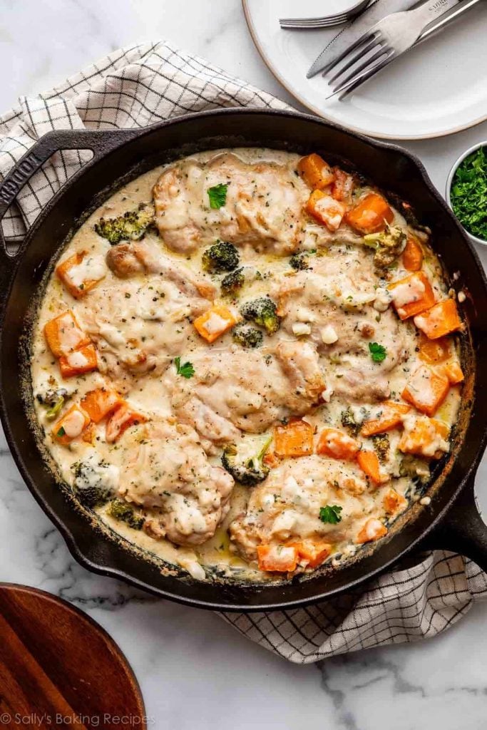 Creamy Garlic Chicken and Vegetables