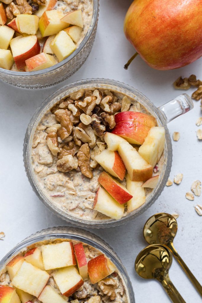 Apple Cinnamon Overnight Oats