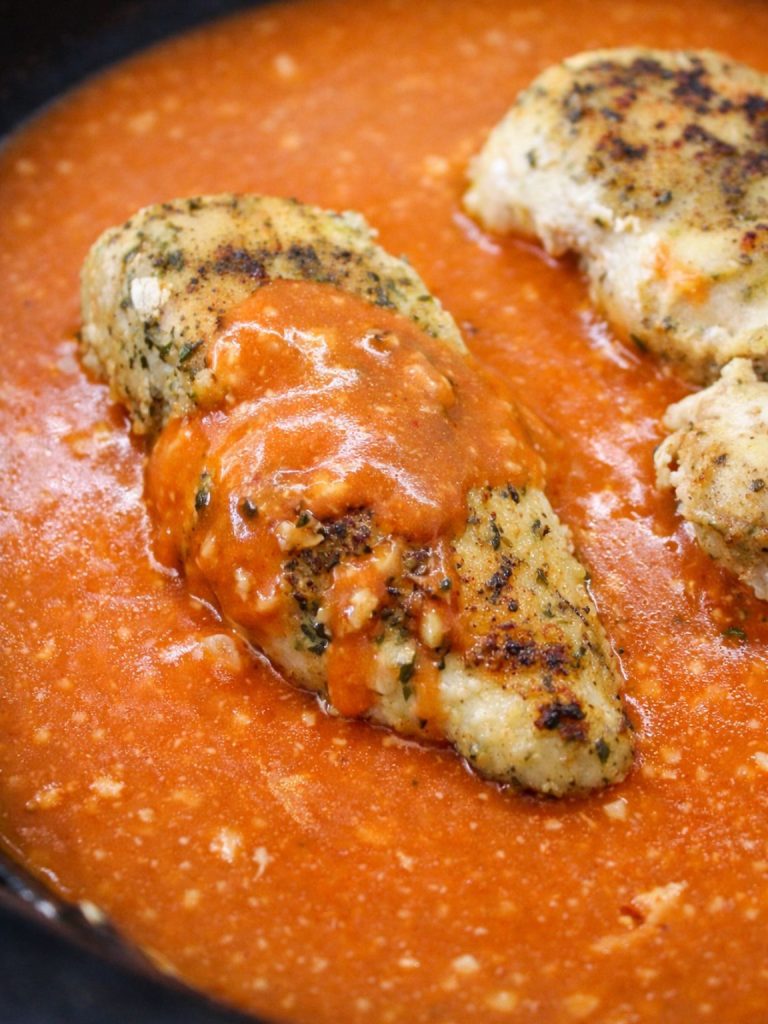 How to Make Creamy Tomato Garlic Chicken (1)