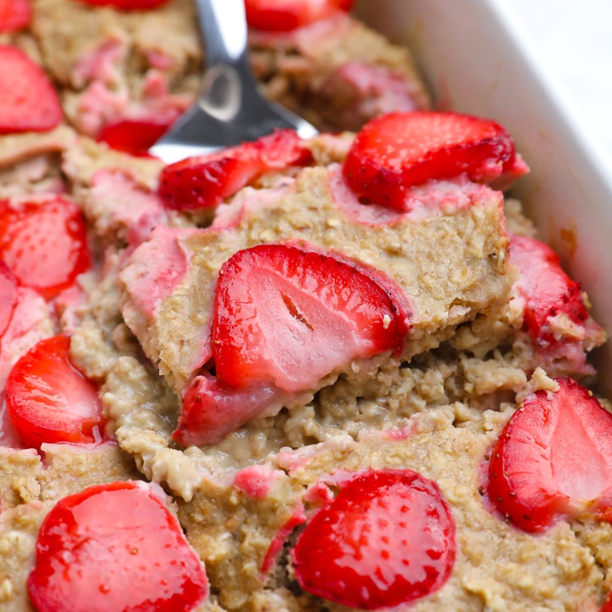 Protein Strawberry Banana Baked Oatmeal