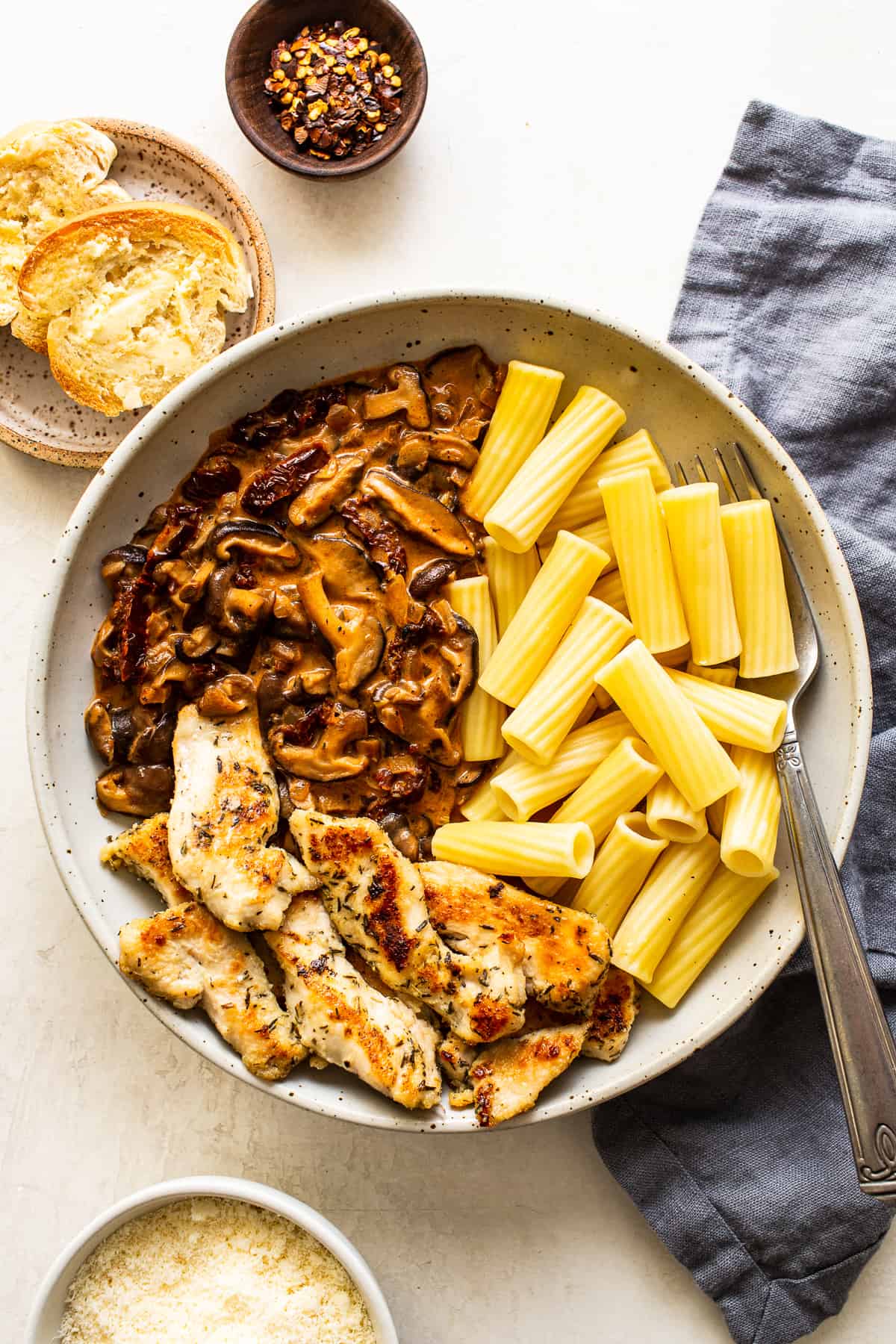 Creamy Chicken Mushroom Pasta