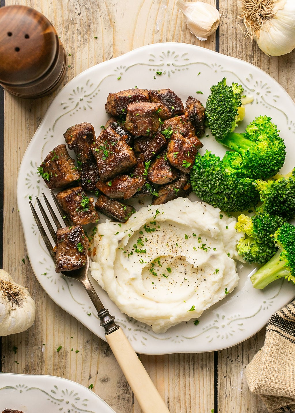 Garlic Steak Bites