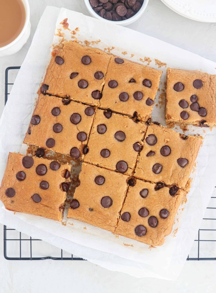 Flourless Protein Blondies with Chocolate Chips