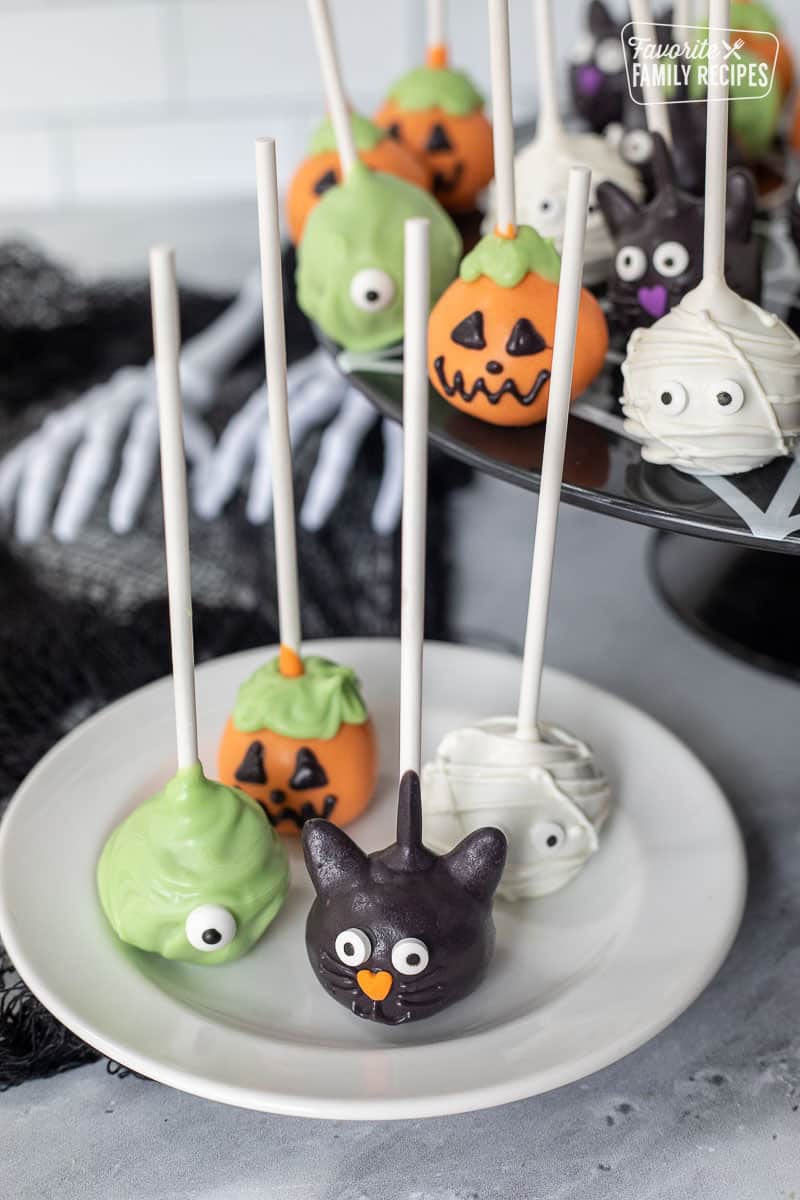 Halloween Cake Pops