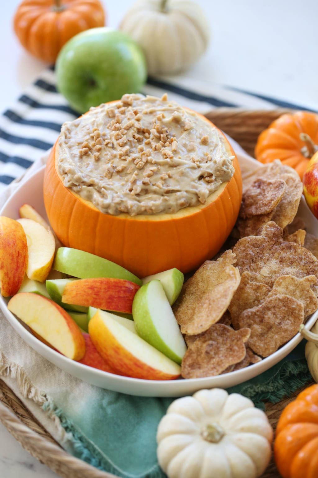 Halloween Caramel Toffee Fruit Dip
