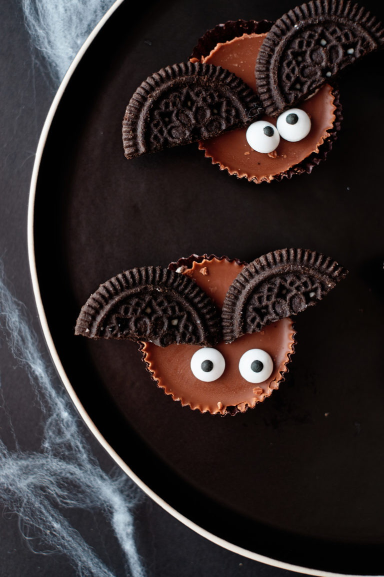 No-Bake Bat Cookies