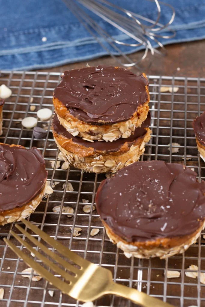 No Bake Peanut Butter Oat Cups