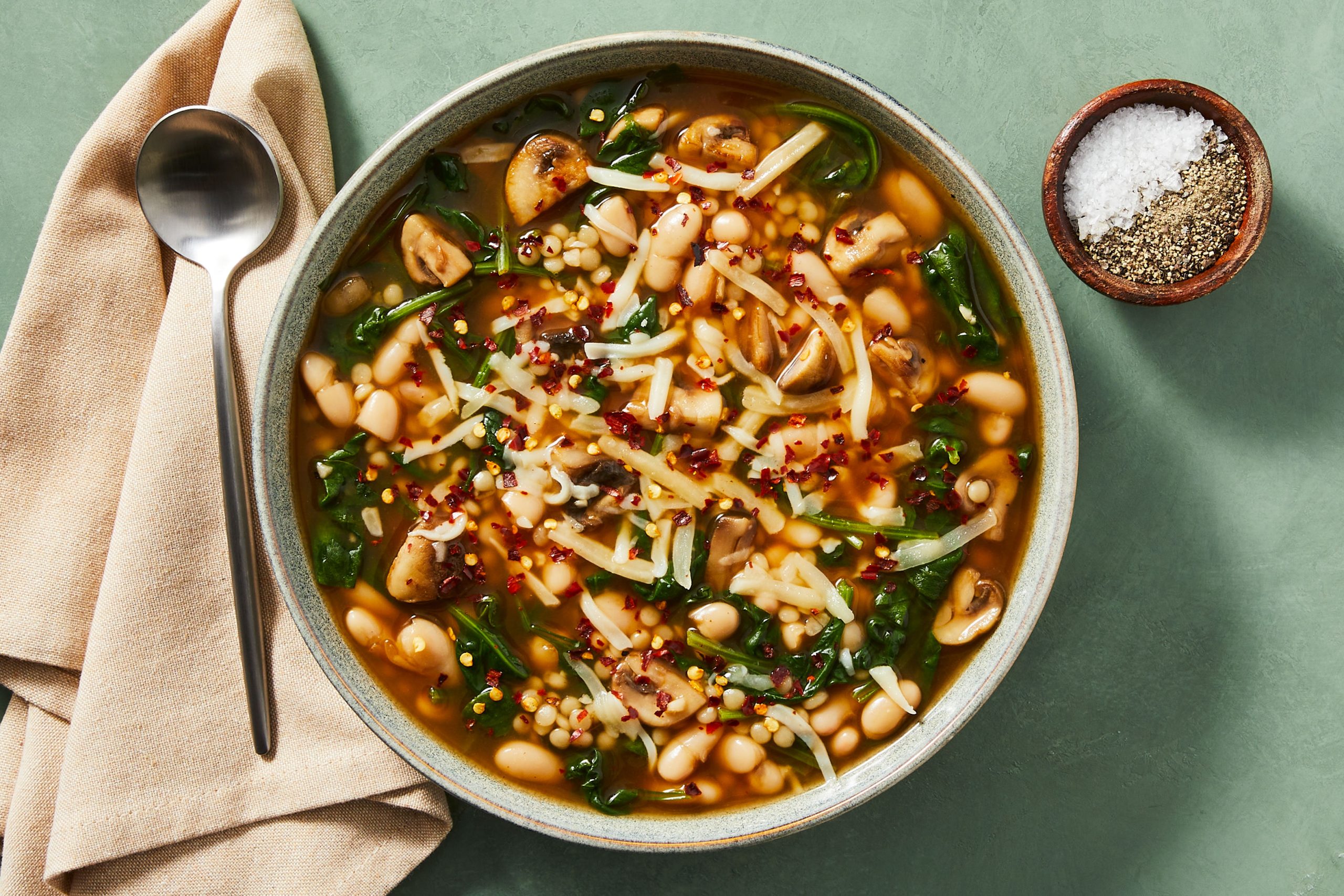 Chicken, Cheesy Spinach and Mushroom Soup