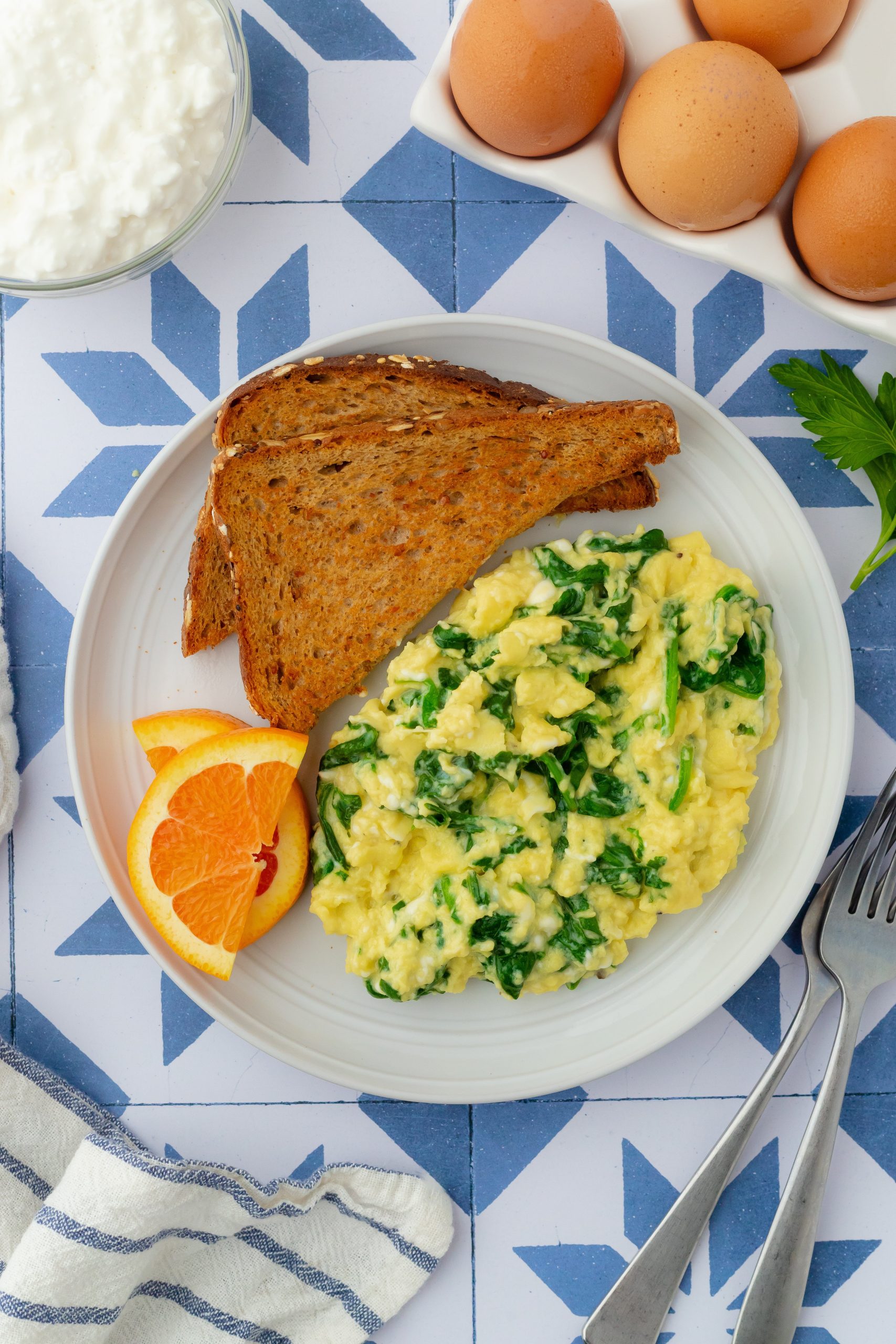 High Protein Scrambled Eggs with Cottage Cheese