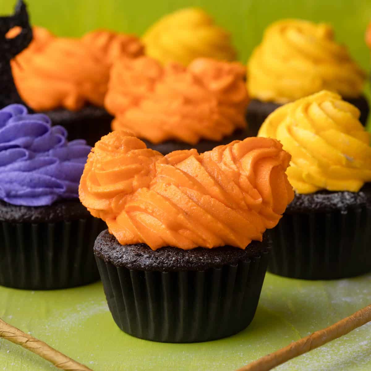 Hocus Pocus Cupcakes