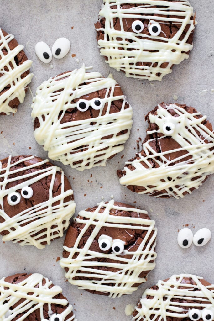 Halloween Mummy Brownie Cookies (Final)
