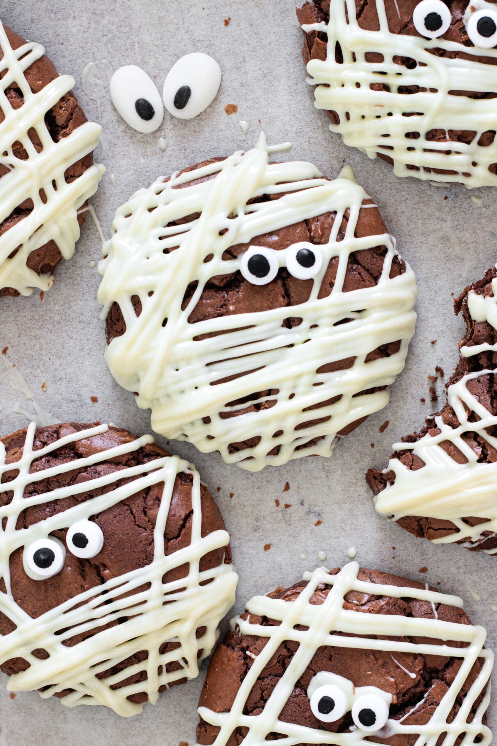 Halloween Mummy Brownie Cookies