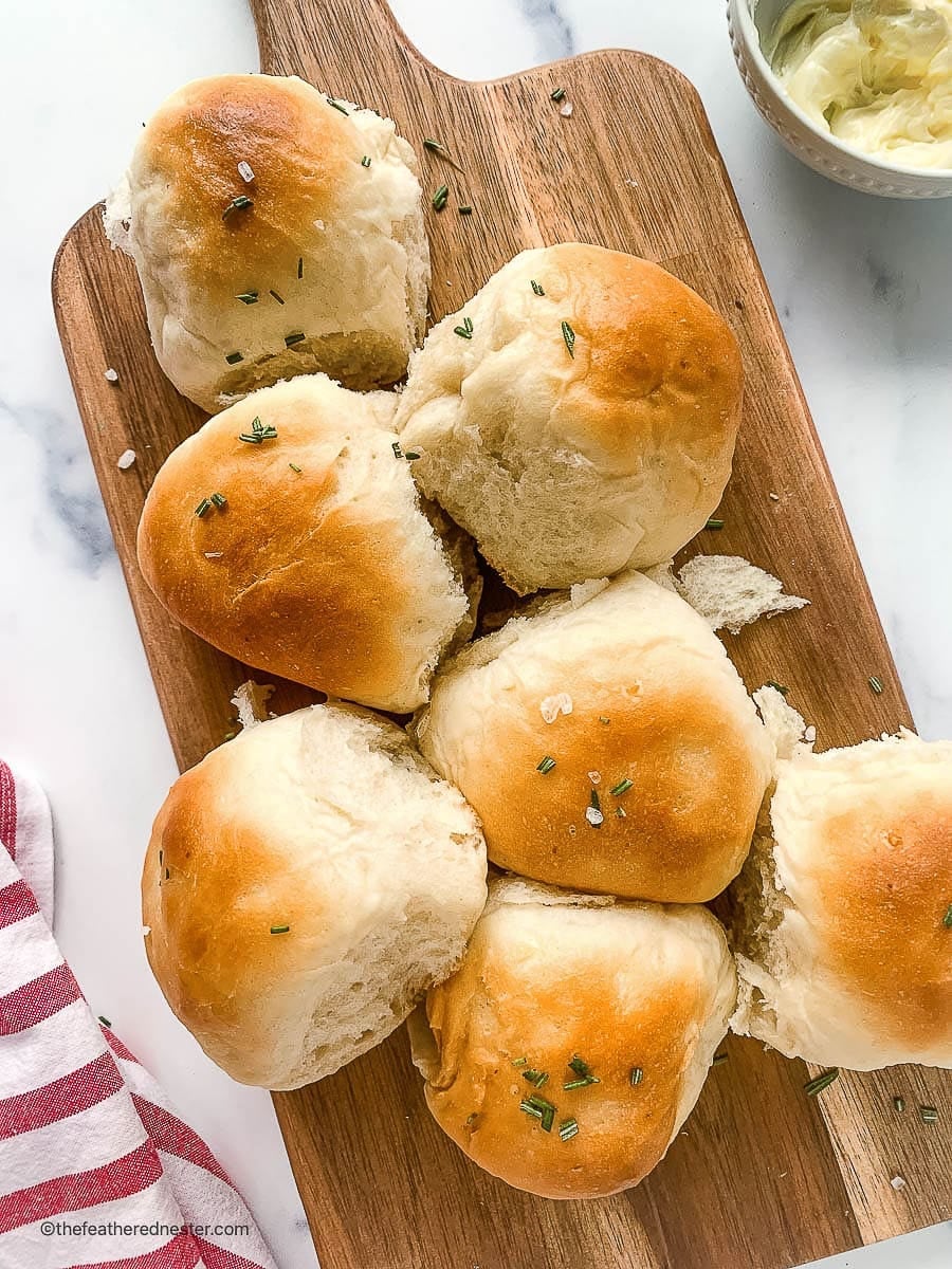 Old-Fashioned Yeast Rolls